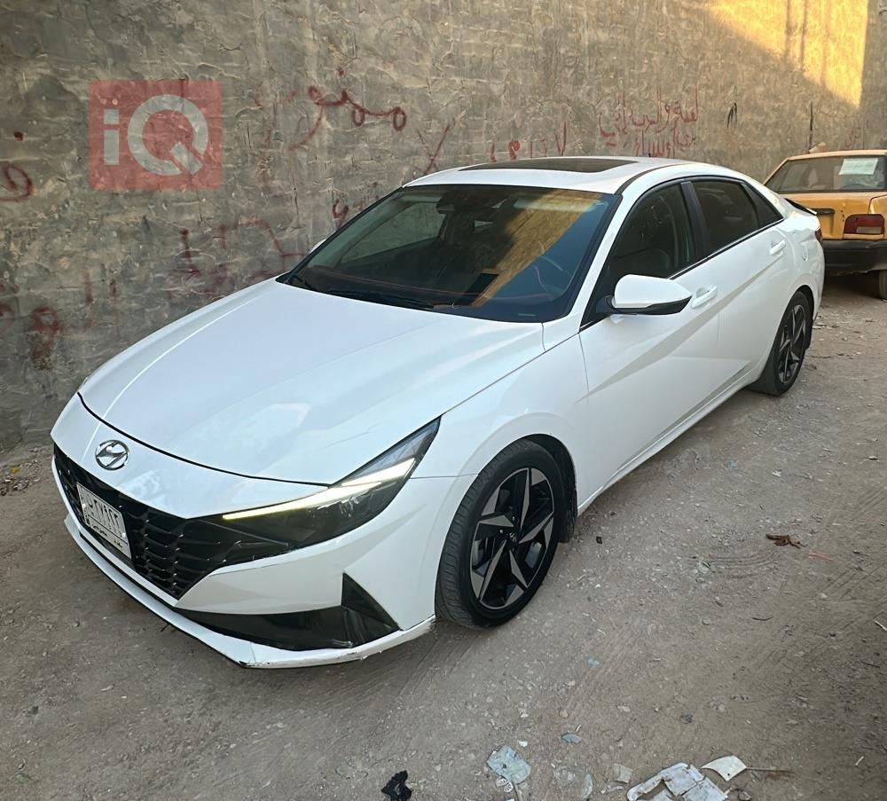 هیوندای ئەلەنترا